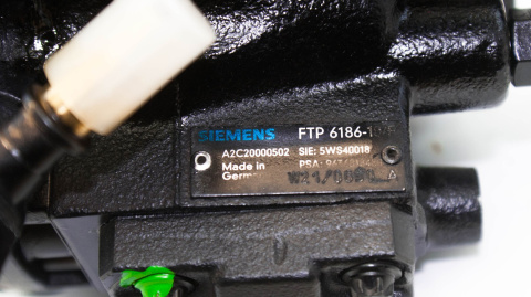 Pompa wtryskowa CR 5WS40018 SIEMENS Pompa wtryskowa CR 5WS40018 SIEMENS