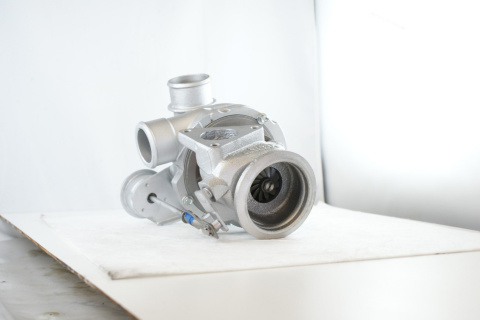 Turbosprężarka 704059-1 GARRETT Turbosprężarka 704059-1 GARRETT