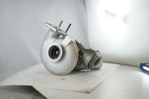 Turbosprężarka 717662 GARRETT Turbosprężarka 717662 GARRETT