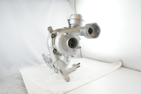 Turbosprężarka 724930 GARRETT Turbosprężarka 724930 GARRETT