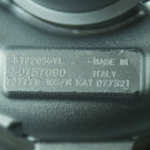 Turbosprężarka 757779 VOLVO C30 C70 2.4 D5 S40 S60 V50 V70 XC70 XC 90 Turbosprężarka 757779 VOLVO C30 C70 2.4 D5 S40 S60 V50 V70 XC70 XC 90