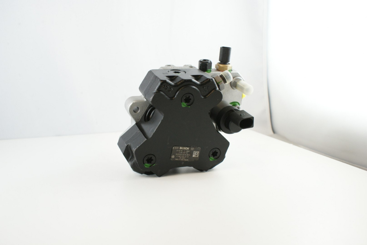 Pompa wtryskowa CR 0445010120 BOSCH Pompa wtryskowa CR 0445010120 BOSCH