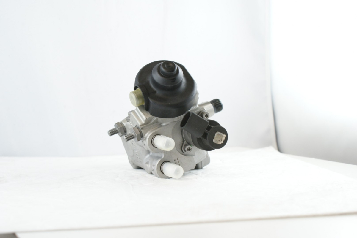 Pompa wtryskowa CR 0445010526 BOSCH Pompa wtryskowa CR 0445010526 BOSCH