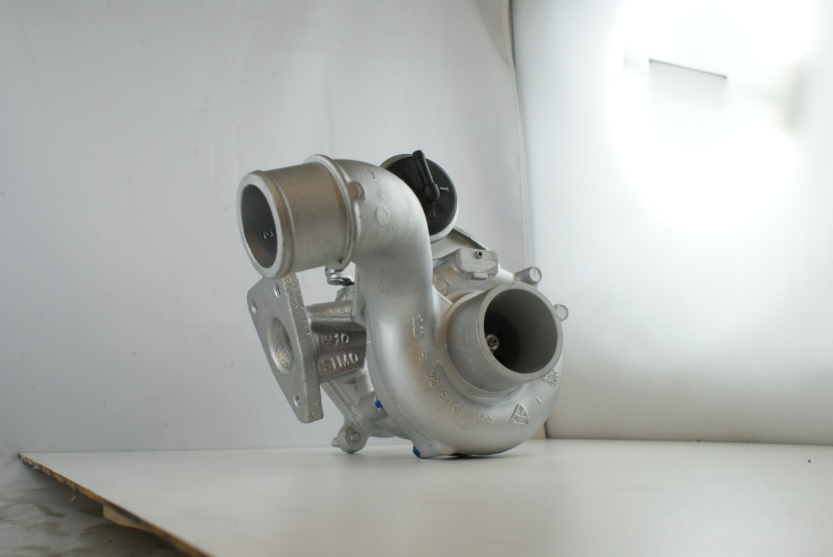 Turbosprężarka 53039700055 OPEL NISSAN RENAULT 2.5 Turbosprężarka 53039700055 OPEL NISSAN RENAULT 2.5