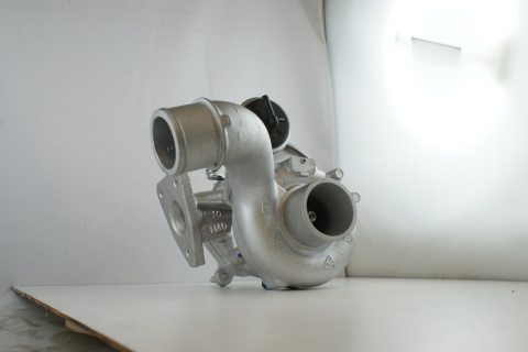 Turbosprężarka 53039700055 OPEL NISSAN RENAULT 2.5 Turbosprężarka 53039700055 OPEL NISSAN RENAULT 2.5