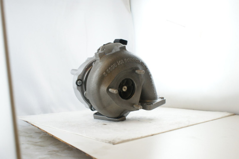 Turbosprężarka 53049700054 AUDI VW Turbosprężarka 53049700054 AUDI VW