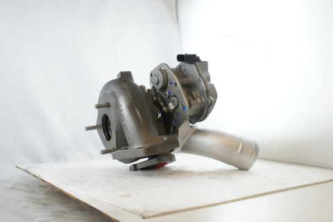 Turbosprężarka 53049700054 AUDI VW Turbosprężarka 53049700054 AUDI VW