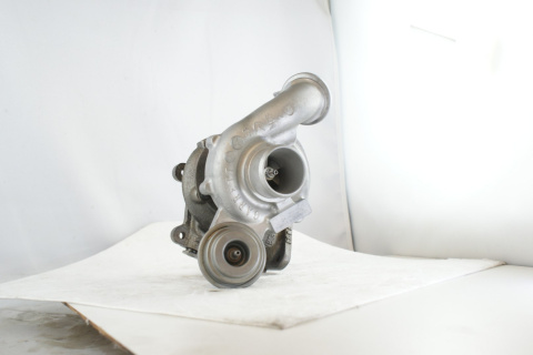 Turbosprężarka 708867-2 GARRETT Turbosprężarka 708867-2 GARRETT