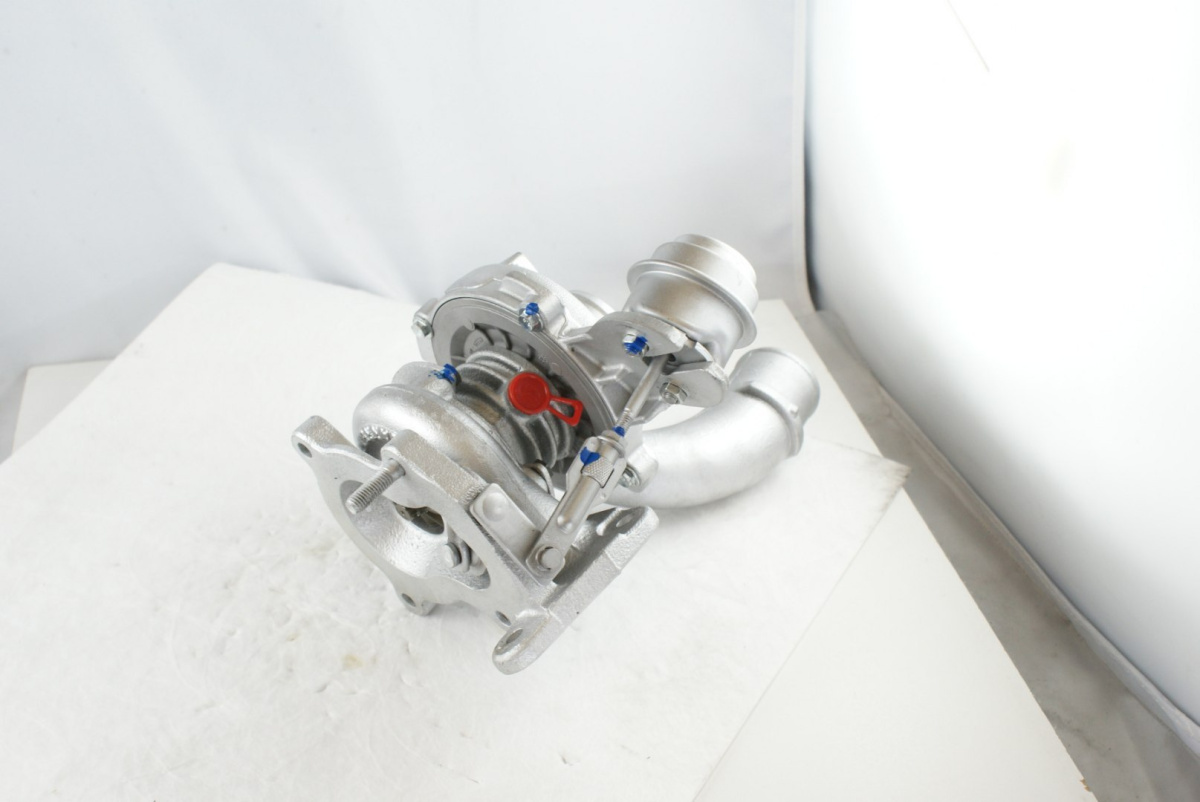 Turbosprężarka 751768 MITSUBISHI NISSAN OPEL VOLVO Turbosprężarka 751768 MITSUBISHI NISSAN OPEL VOLVO