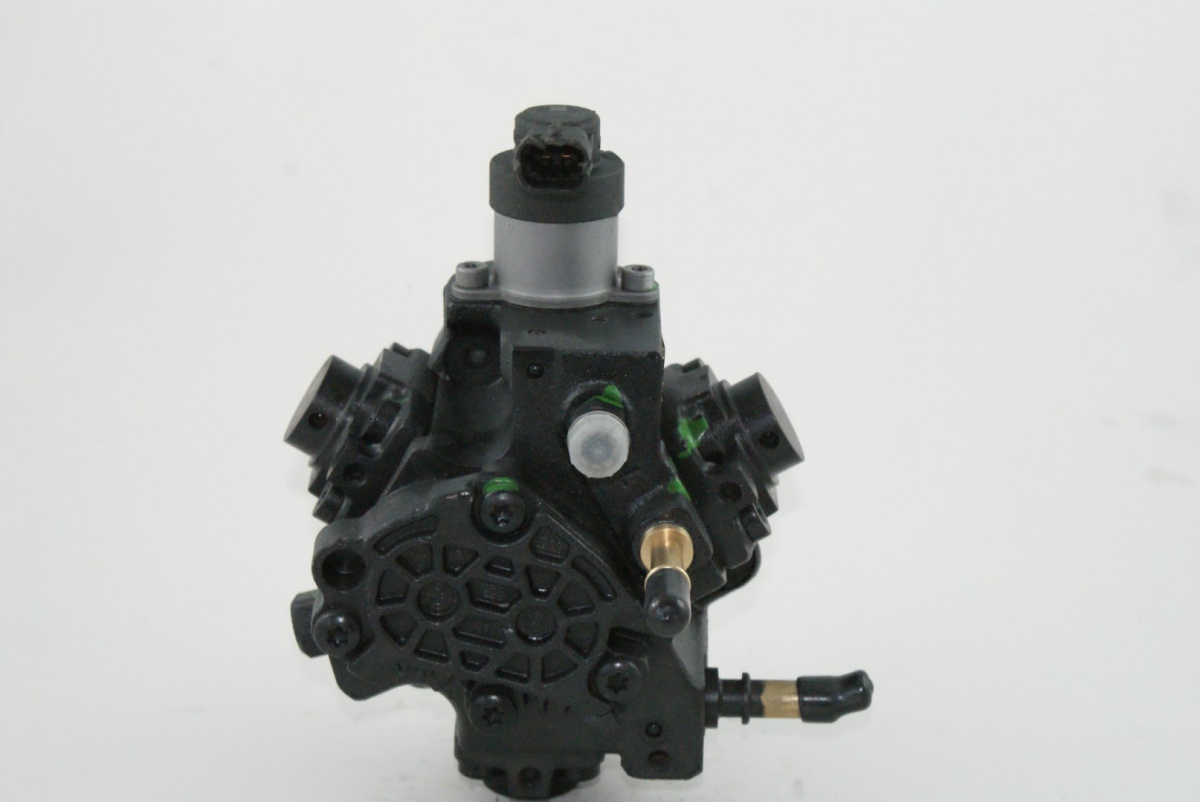 Pompa wtryskowa CR 0445010102 BOSCH Pompa wtryskowa CR 0445010102 BOSCH