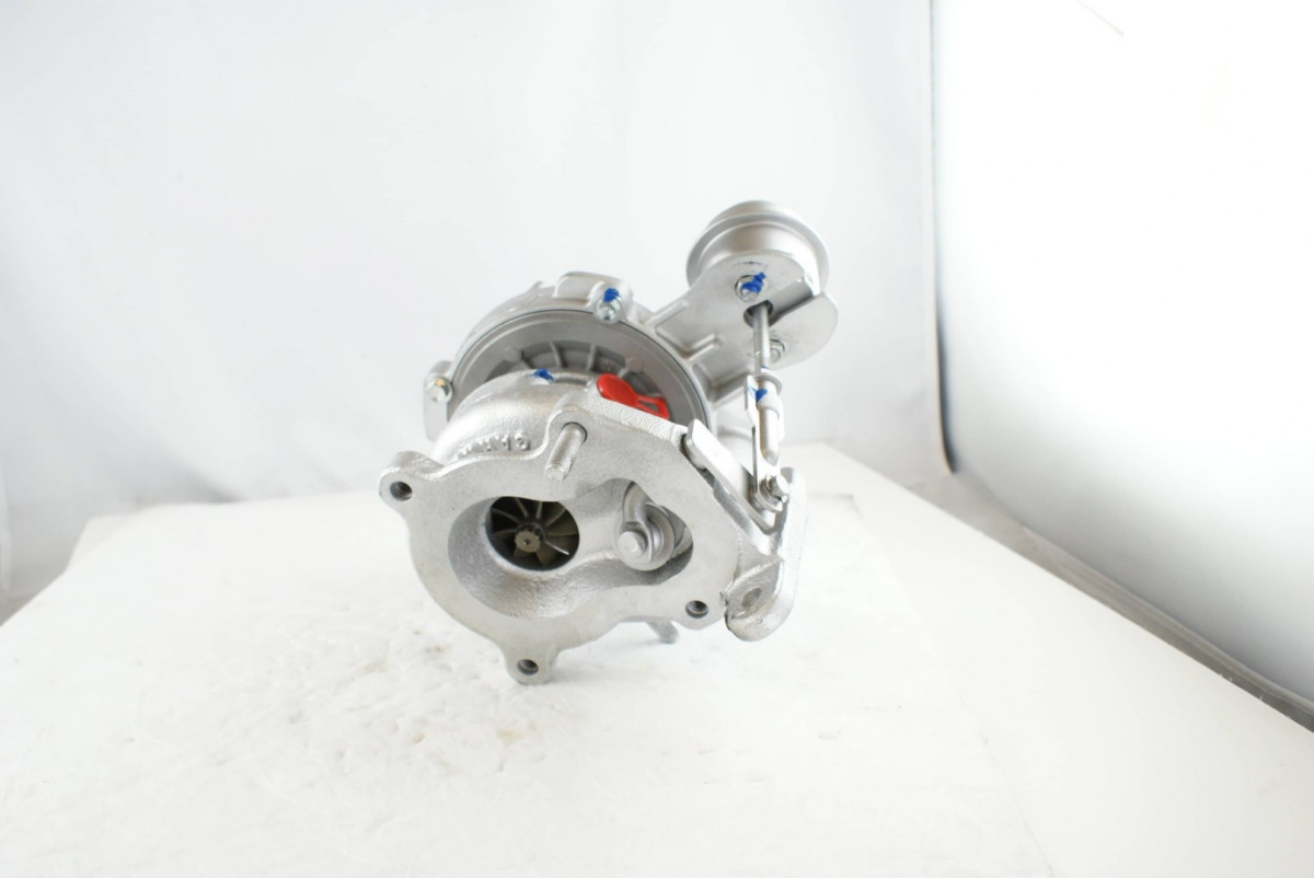 Turbosprężarka 715345 OPEL RENAULT VOLVO MITSUBISHI Turbosprężarka 715345 OPEL RENAULT VOLVO MITSUBISHI